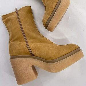 Free People Suede Leather Platform Chunky Heel Boots in Camel Tan/Banana - 9-9.5